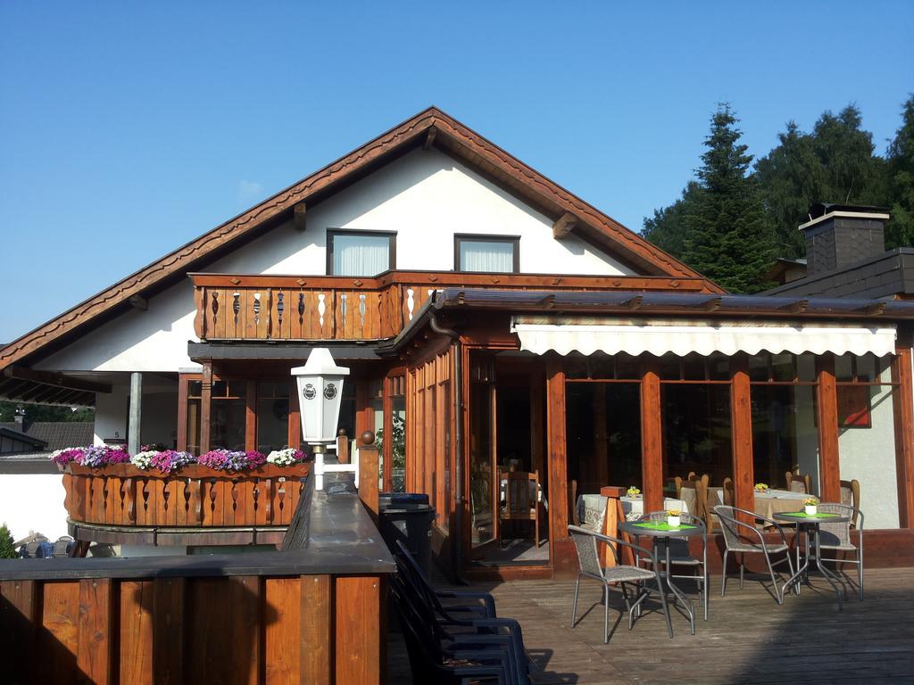 Pension "Dorfkrug" Winterberg Exterior photo